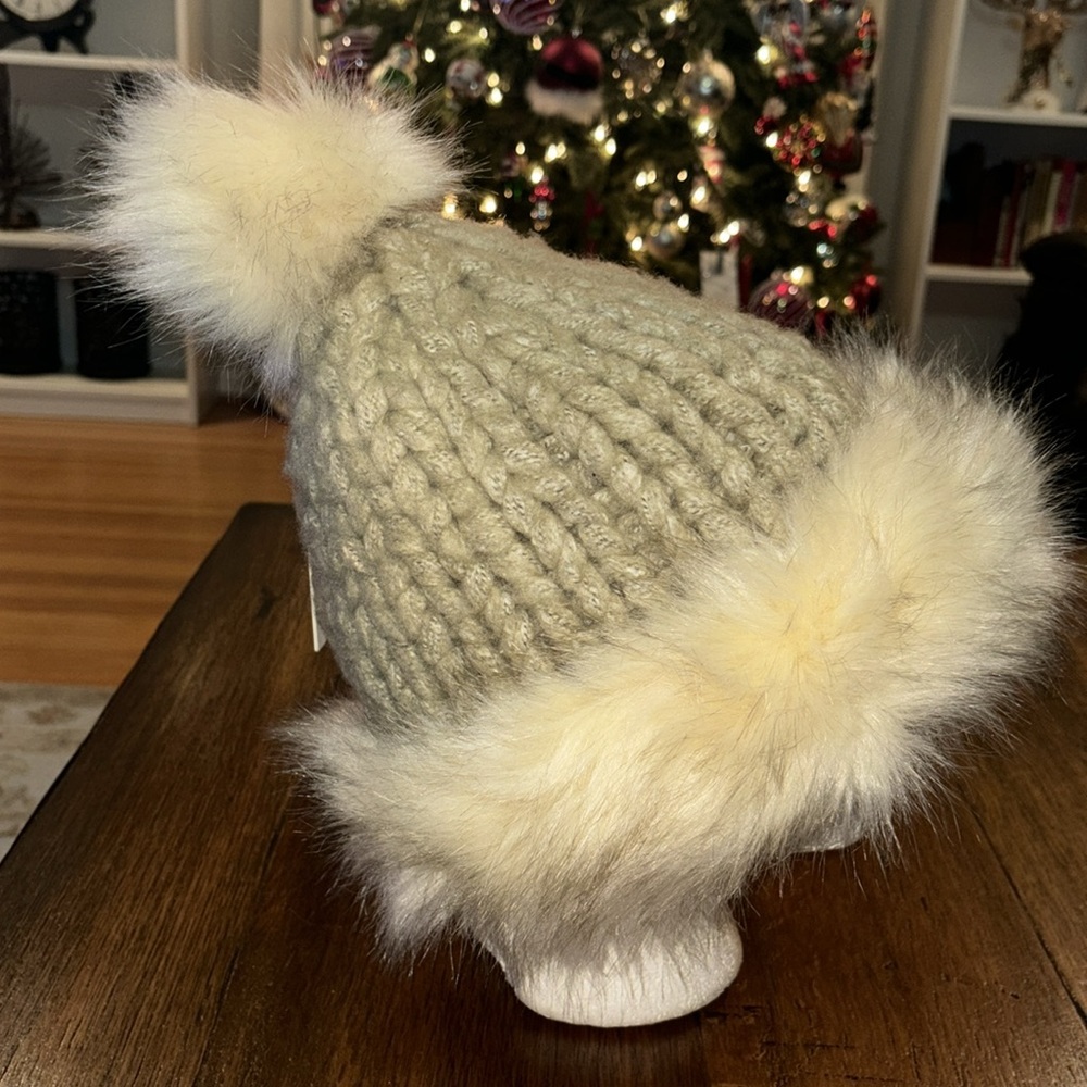 Piarossini chunky knit faux fur beanie with Pom Pom